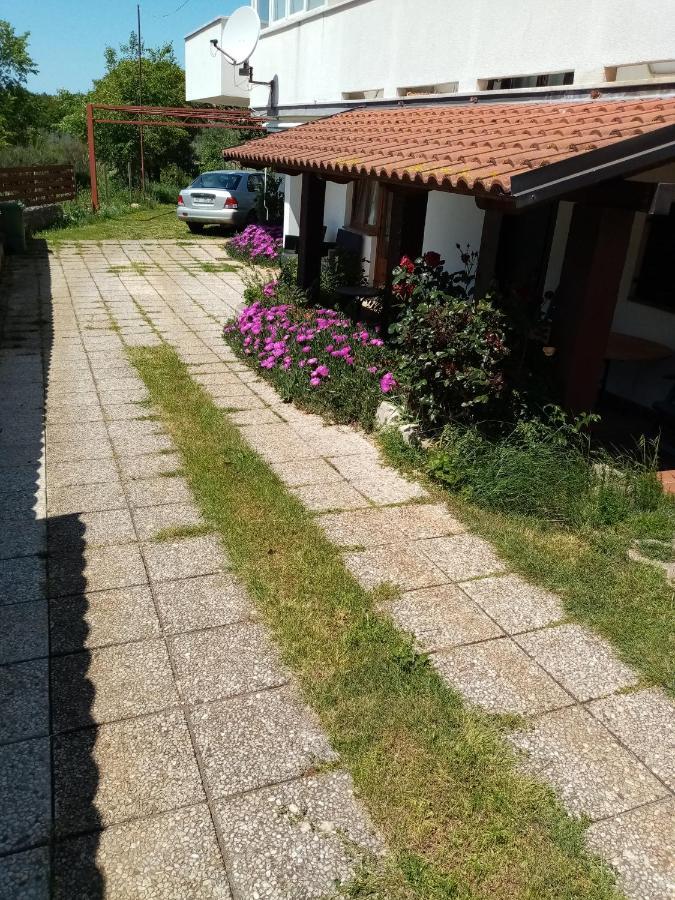 Apartman Mirko พูลา ภายนอก รูปภาพ